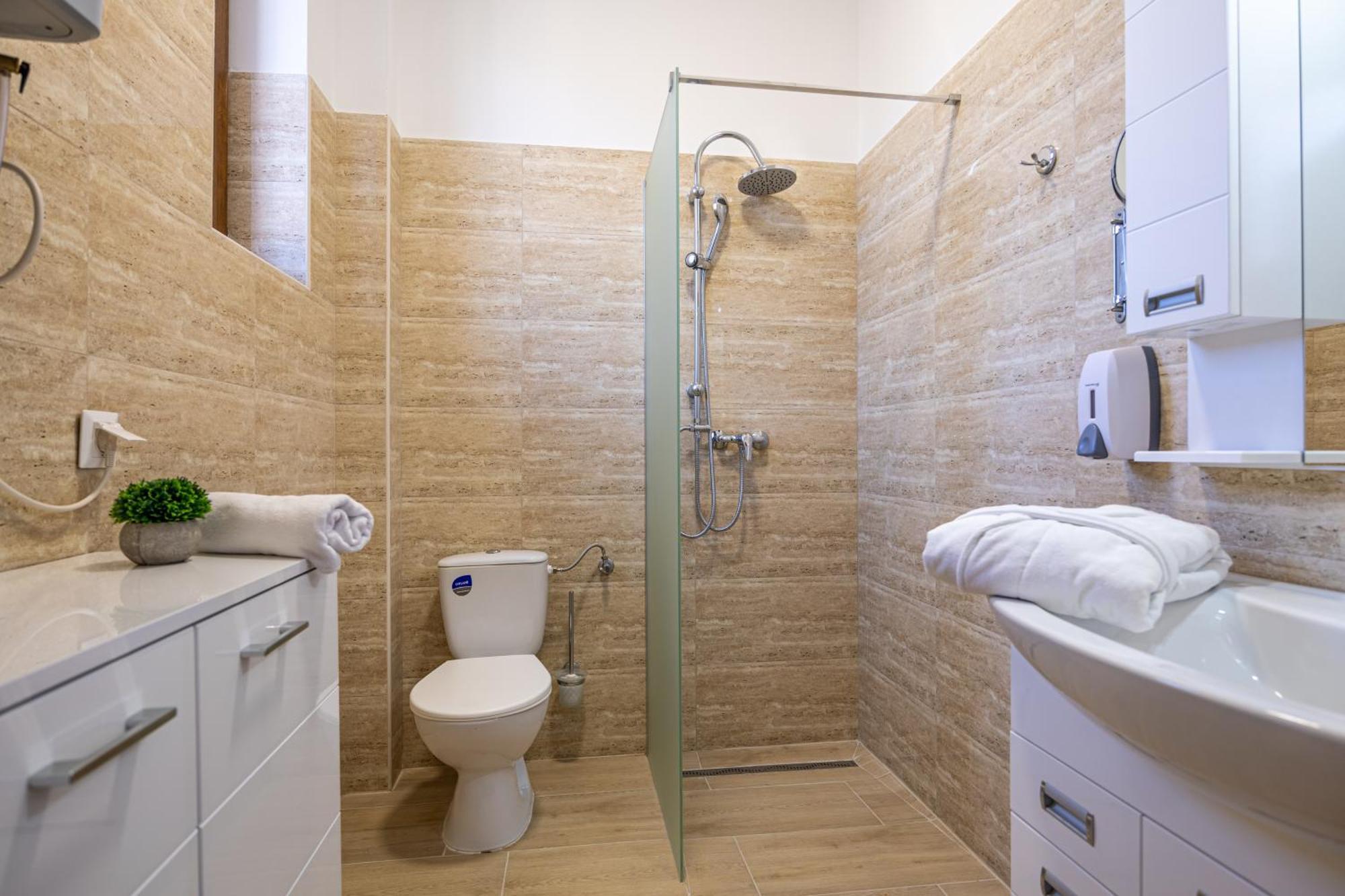 Bed and Breakfast Voeroes Alom Panzio Tiszakécske Zewnętrze zdjęcie