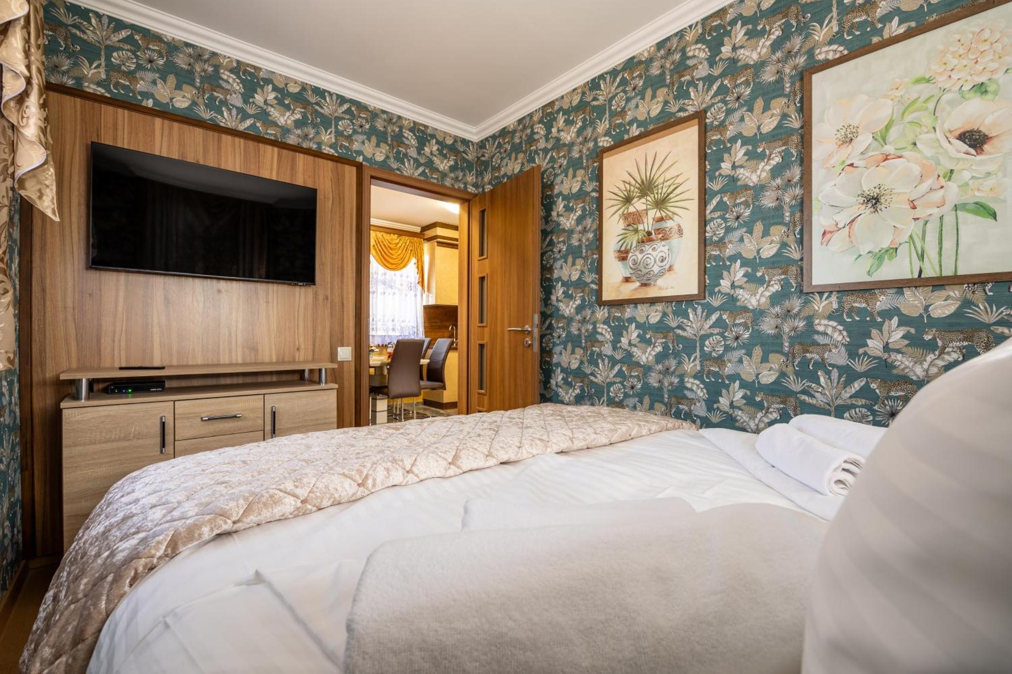 Bed and Breakfast Voeroes Alom Panzio Tiszakécske Zewnętrze zdjęcie