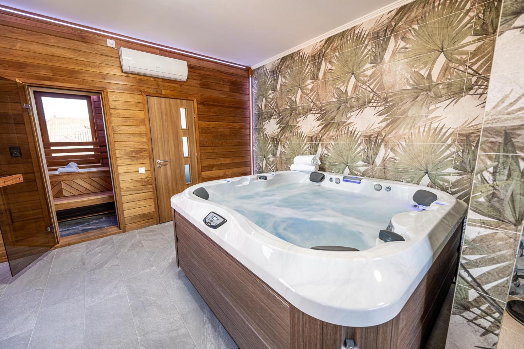 Bed and Breakfast Voeroes Alom Panzio Tiszakécske Zewnętrze zdjęcie